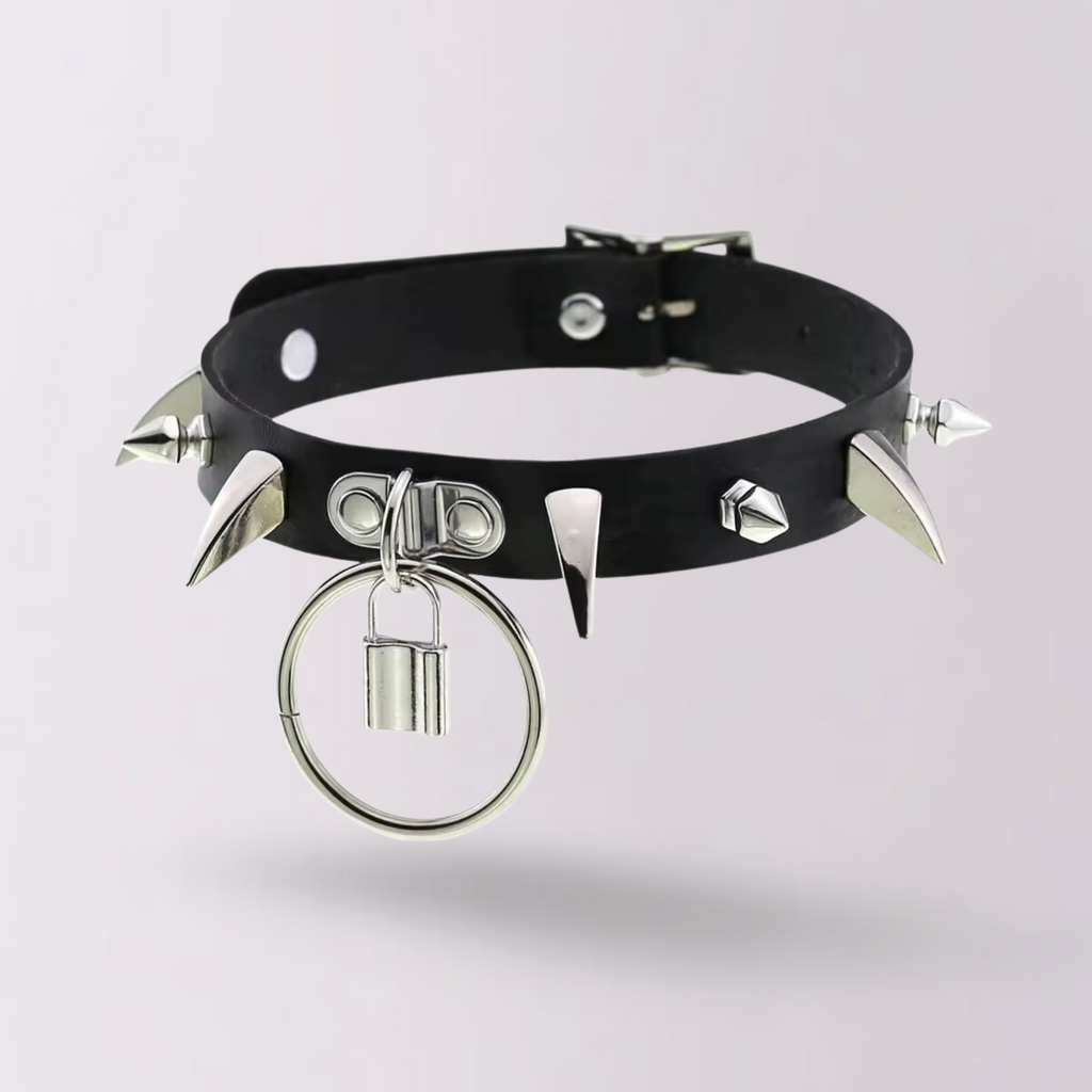Noir Spike Choker