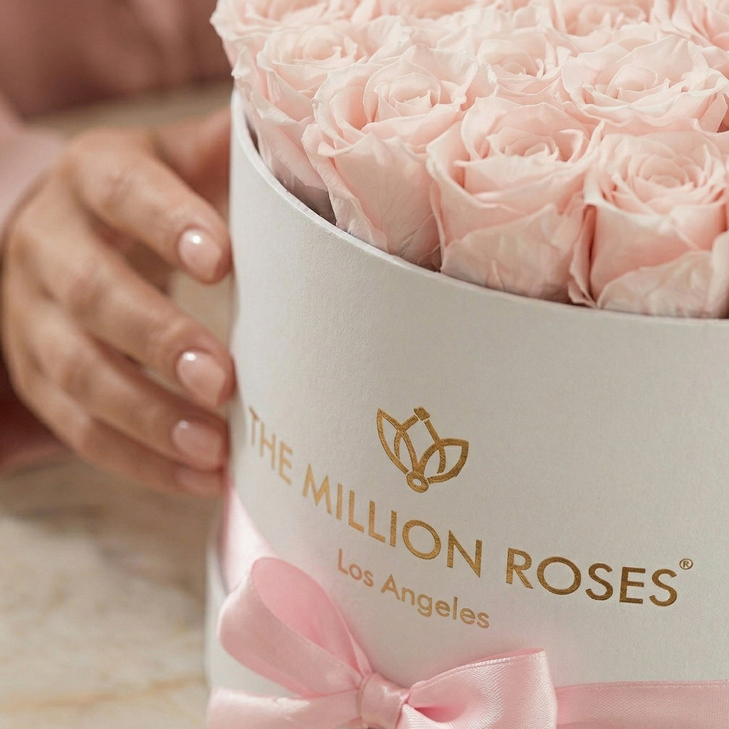 Supreme White Box | Light Pink Roses