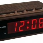 ALARM CLOCK WOODGRAIN LOOK BATTERY POWERED