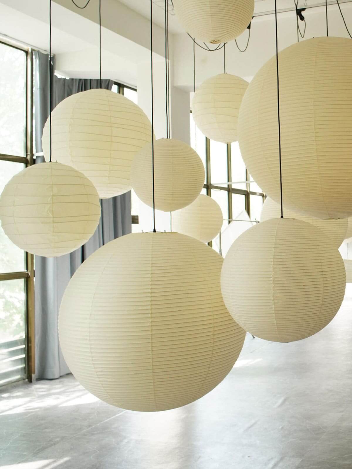 Akari Spherical Pendant Light
