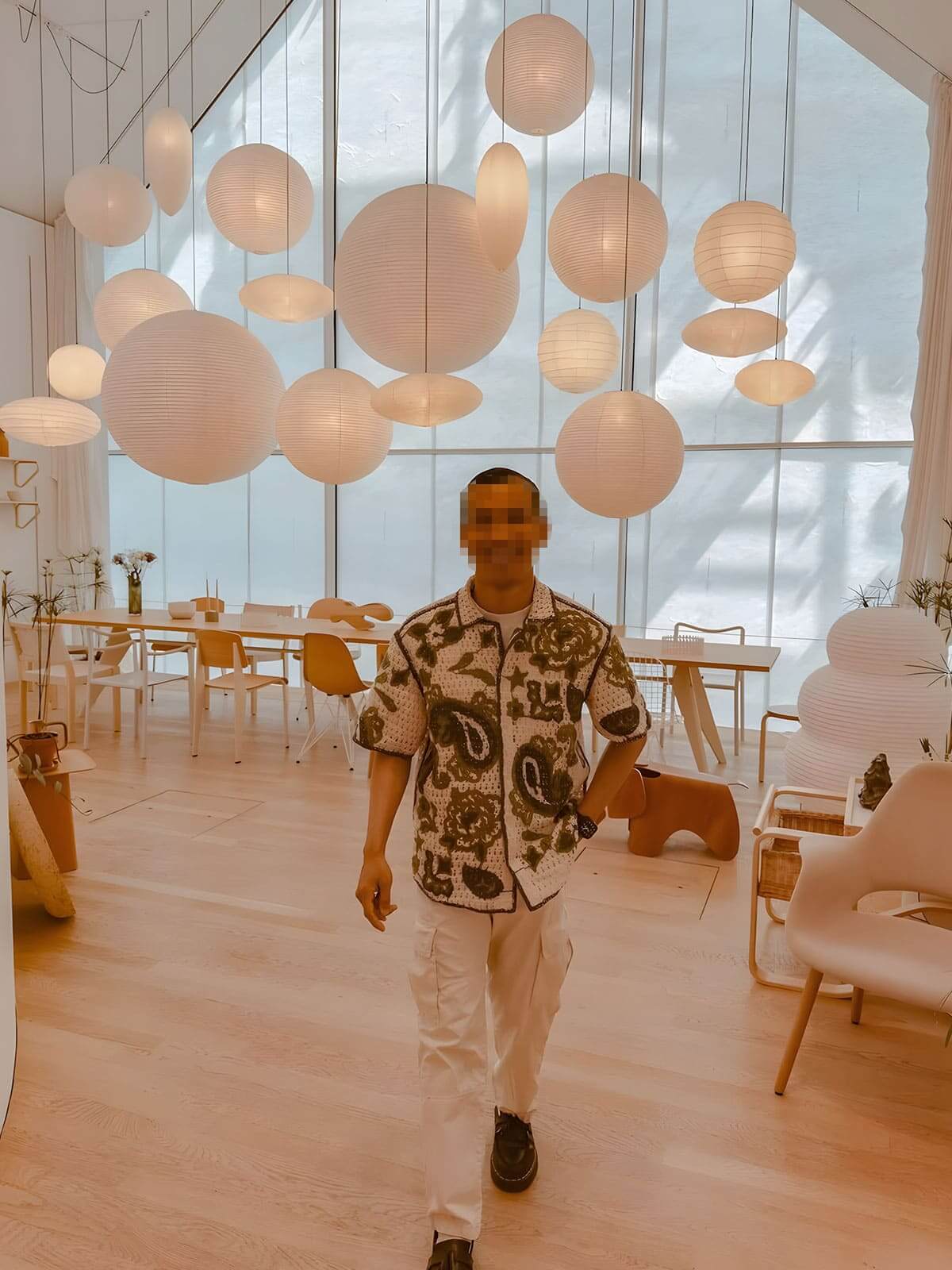 Akari Spherical Pendant Light