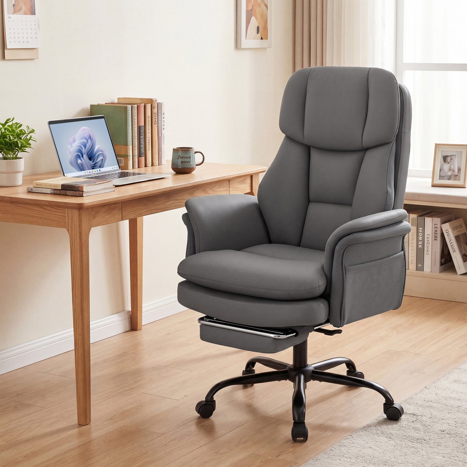 Big and Tall Office Chair with Retractable Footrest 500 lbs