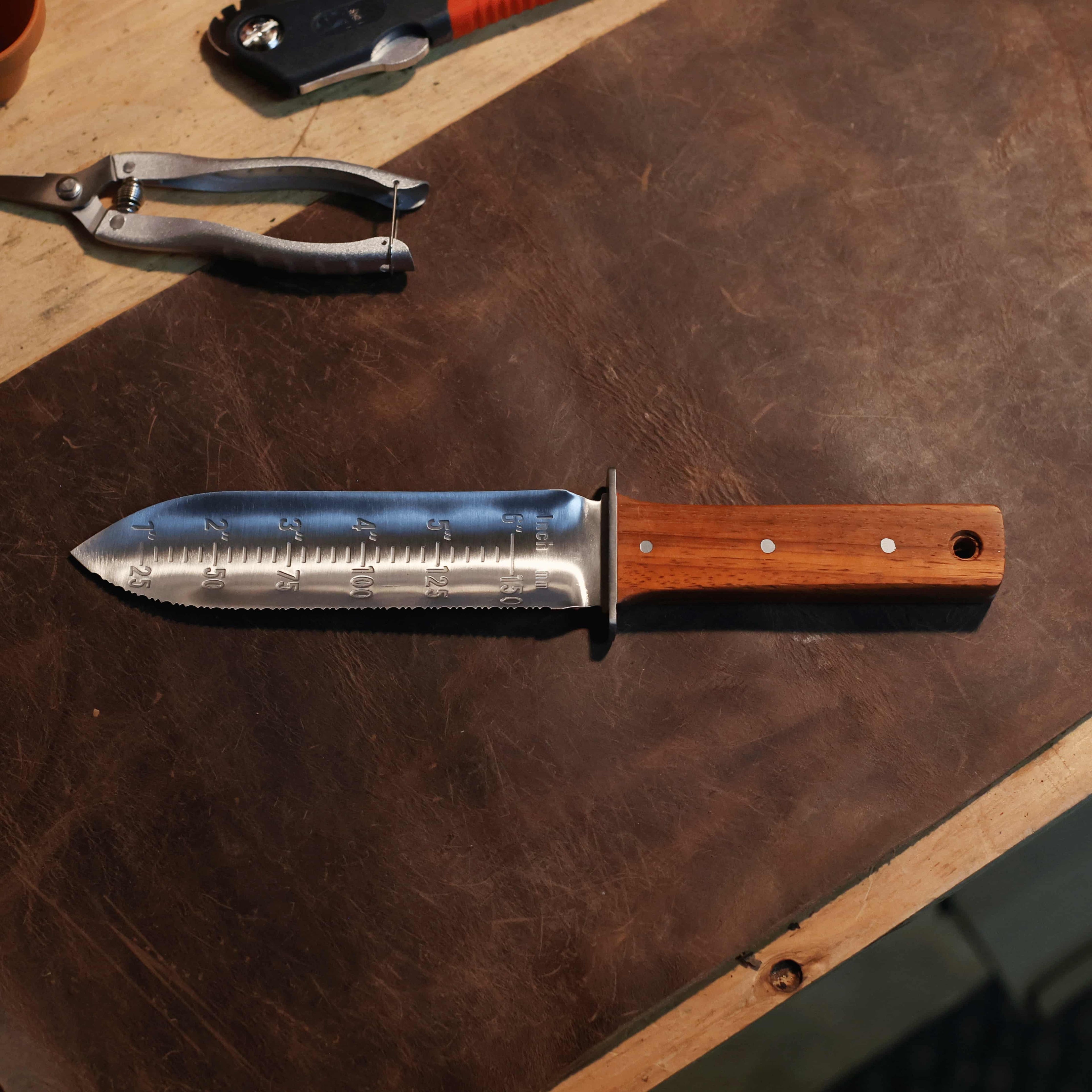 Rosewood Handle Stainless Hori Hori Gardening Knife