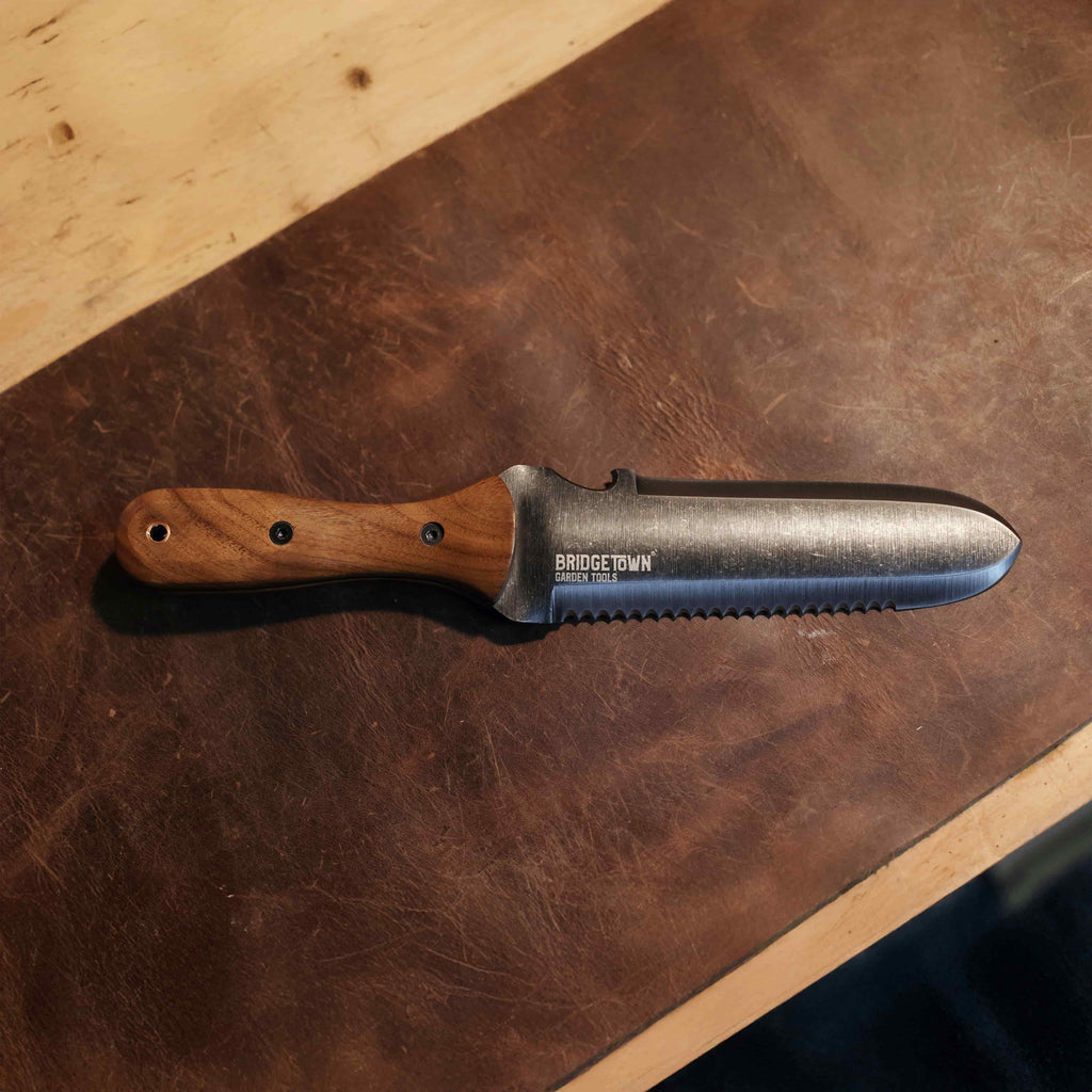 Essential Hori Hori Garden Knife