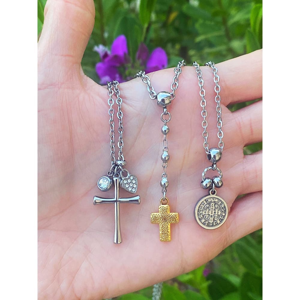 CROSS LARIAT CHOKER