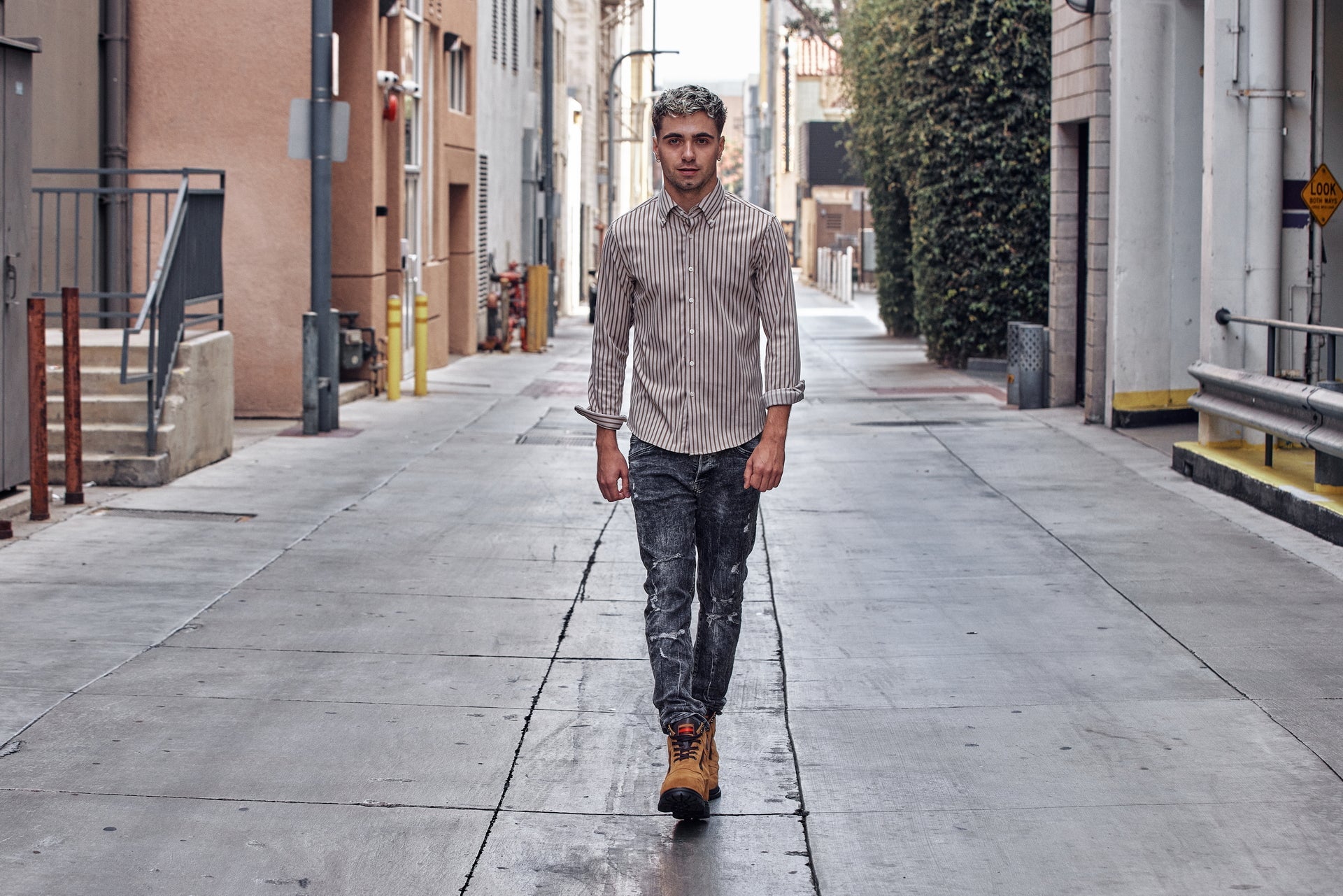 CALDEN 5.2-Inch Taller Brown Nubuck Elevator Boots K881803