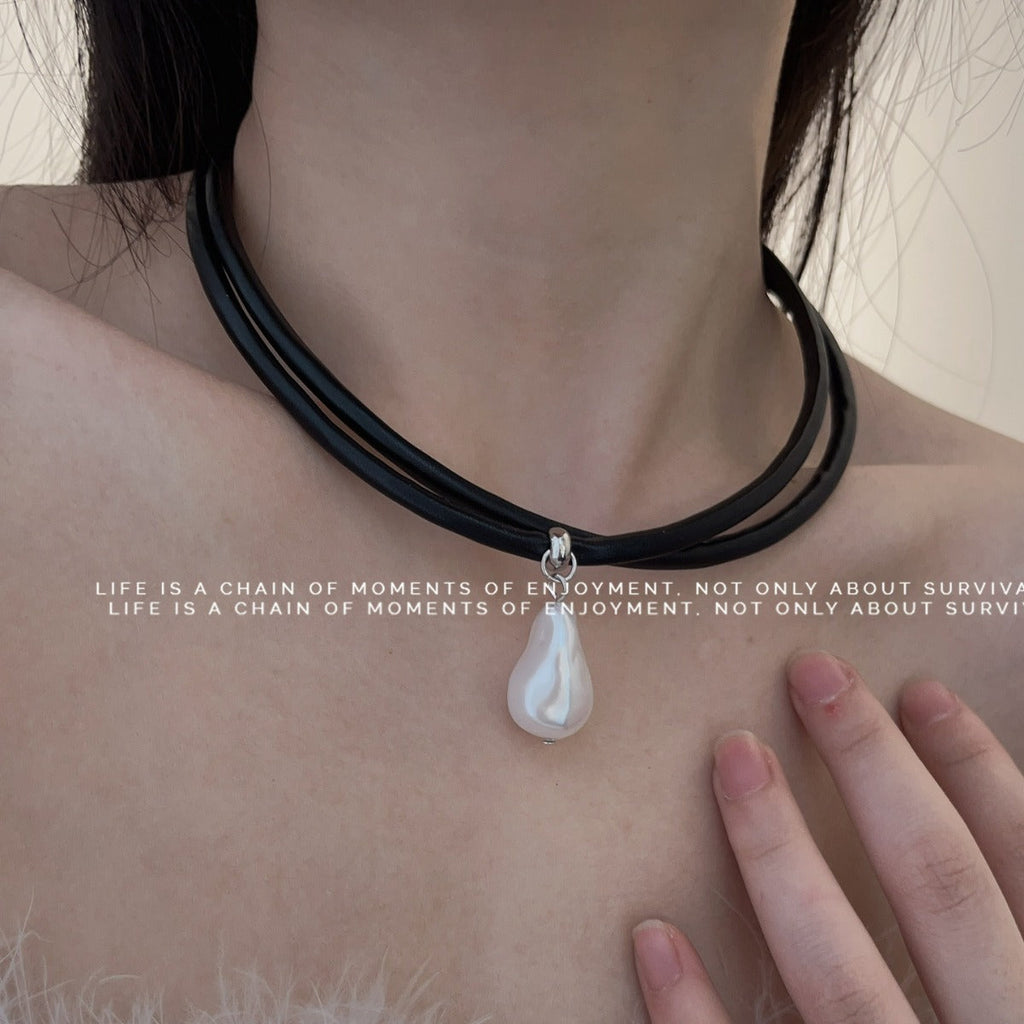 Leather Pearl Choker Necklace