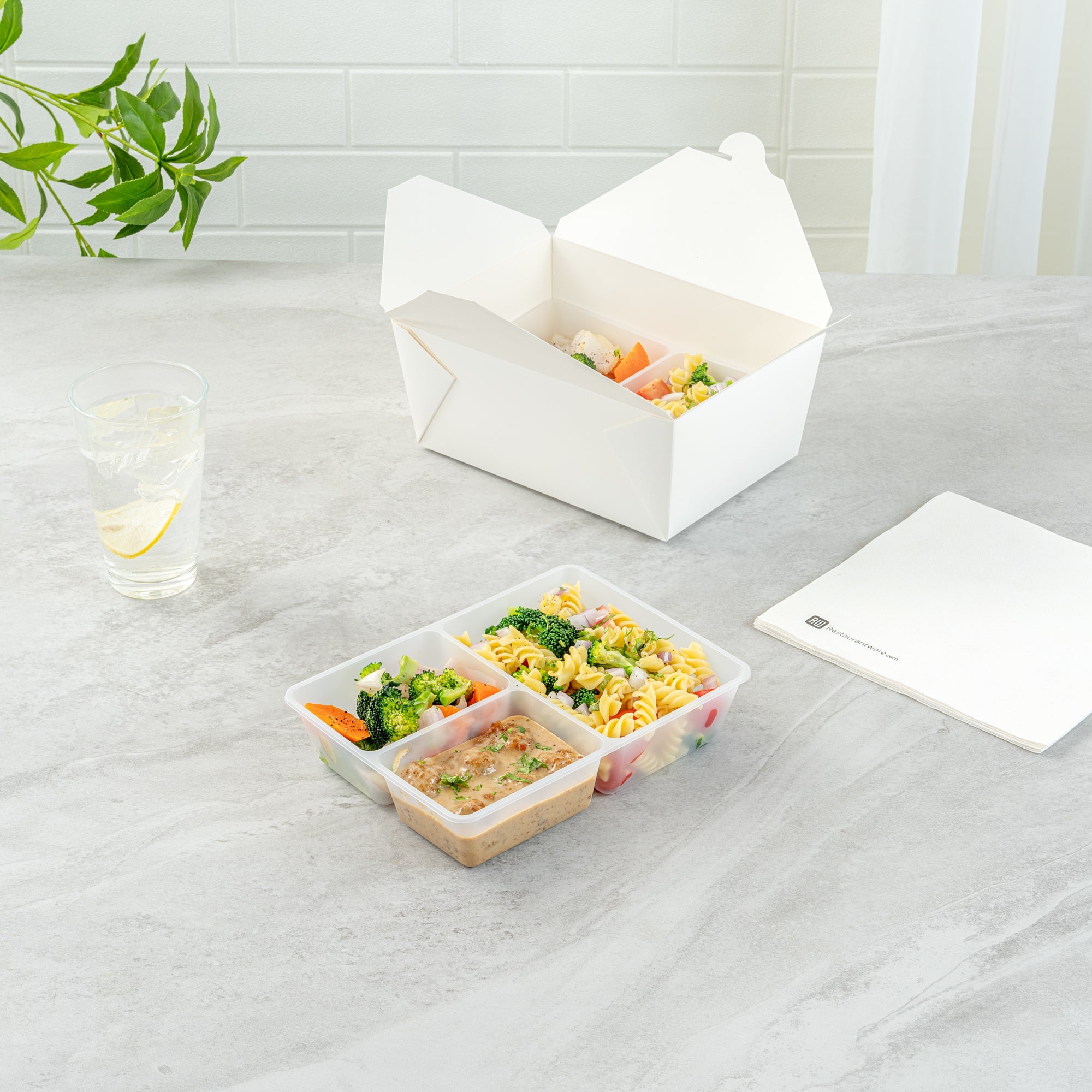 Bio Tek 40 oz White Plastic 3-Compartment Insert Tray - Fits 49 / 71 / 98 Bio Box Take Out Container, Microwave-Safe - 200 count box