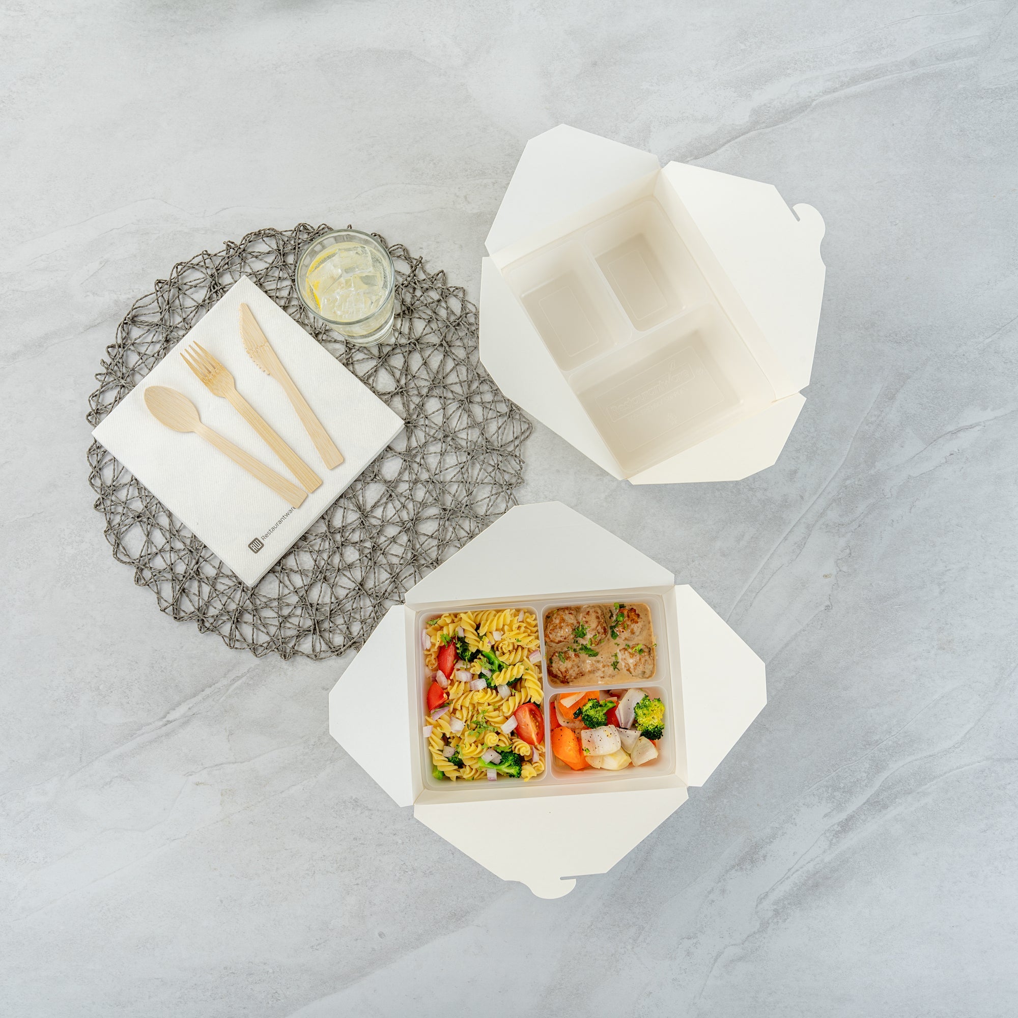 Bio Tek 40 oz White Plastic 3-Compartment Insert Tray - Fits 49 / 71 / 98 Bio Box Take Out Container, Microwave-Safe - 200 count box