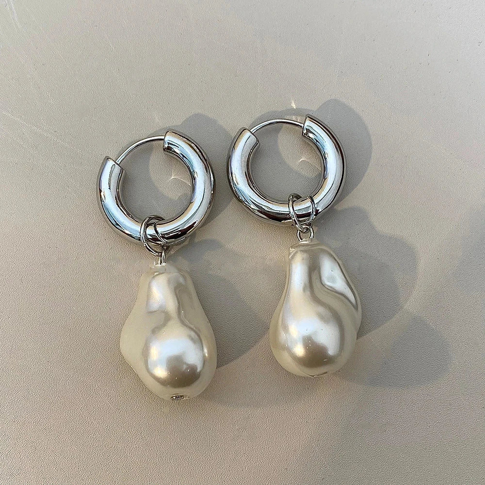 Vintage Circle Drop Earrings – Baroque Pearl Gold Earclips for Women
