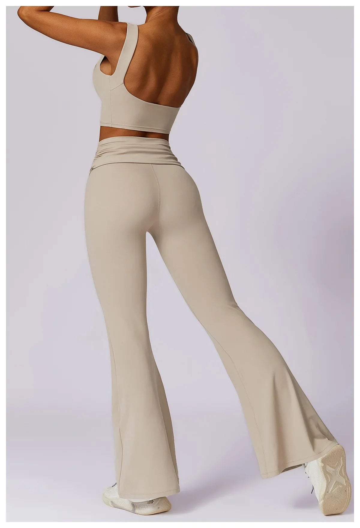 Elevate Activewear: Seamless Leggings & Top Set