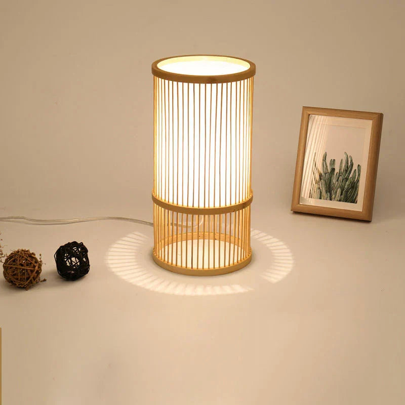Style Bamboo Weaving Table Lamp - Creative Rattan Bedside Lighting