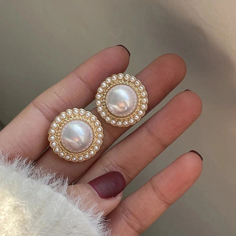 Vintage Circle Drop Earrings – Baroque Pearl Gold Earclips for Women