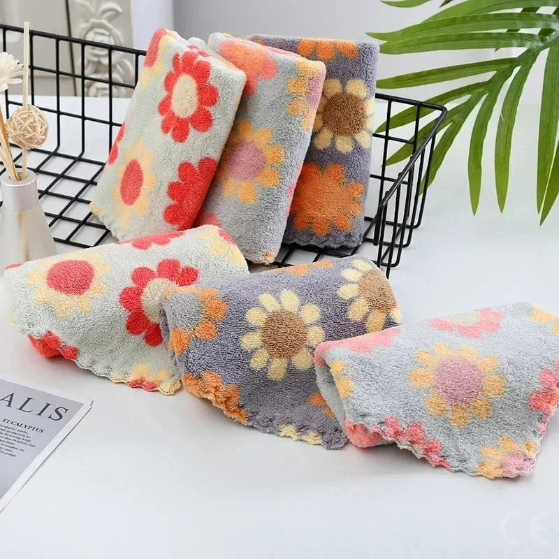 4PCS Cleaning Cloths – Soft Absorbent Coral Fleece Dish Towels