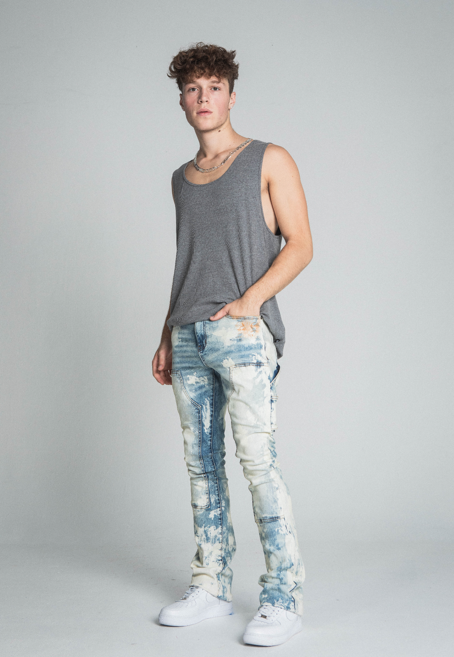 AJ19SK OIL PAINT STACKED JEANS