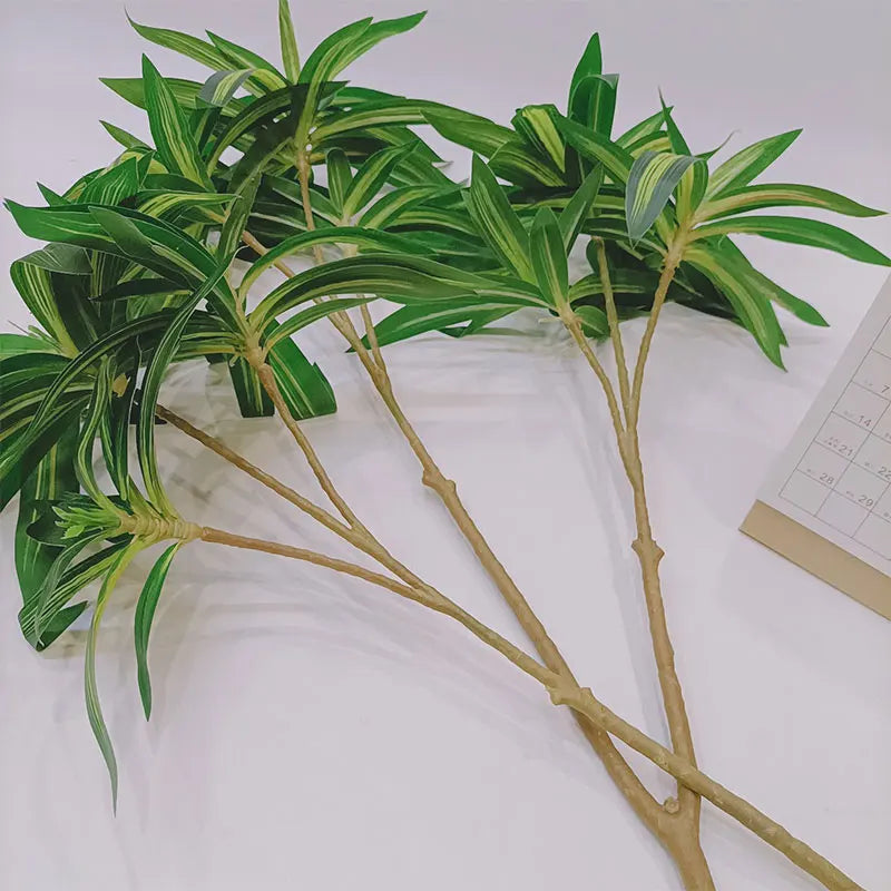 Dlight Decor 75cm Palm Tree with Real Touch Leaves