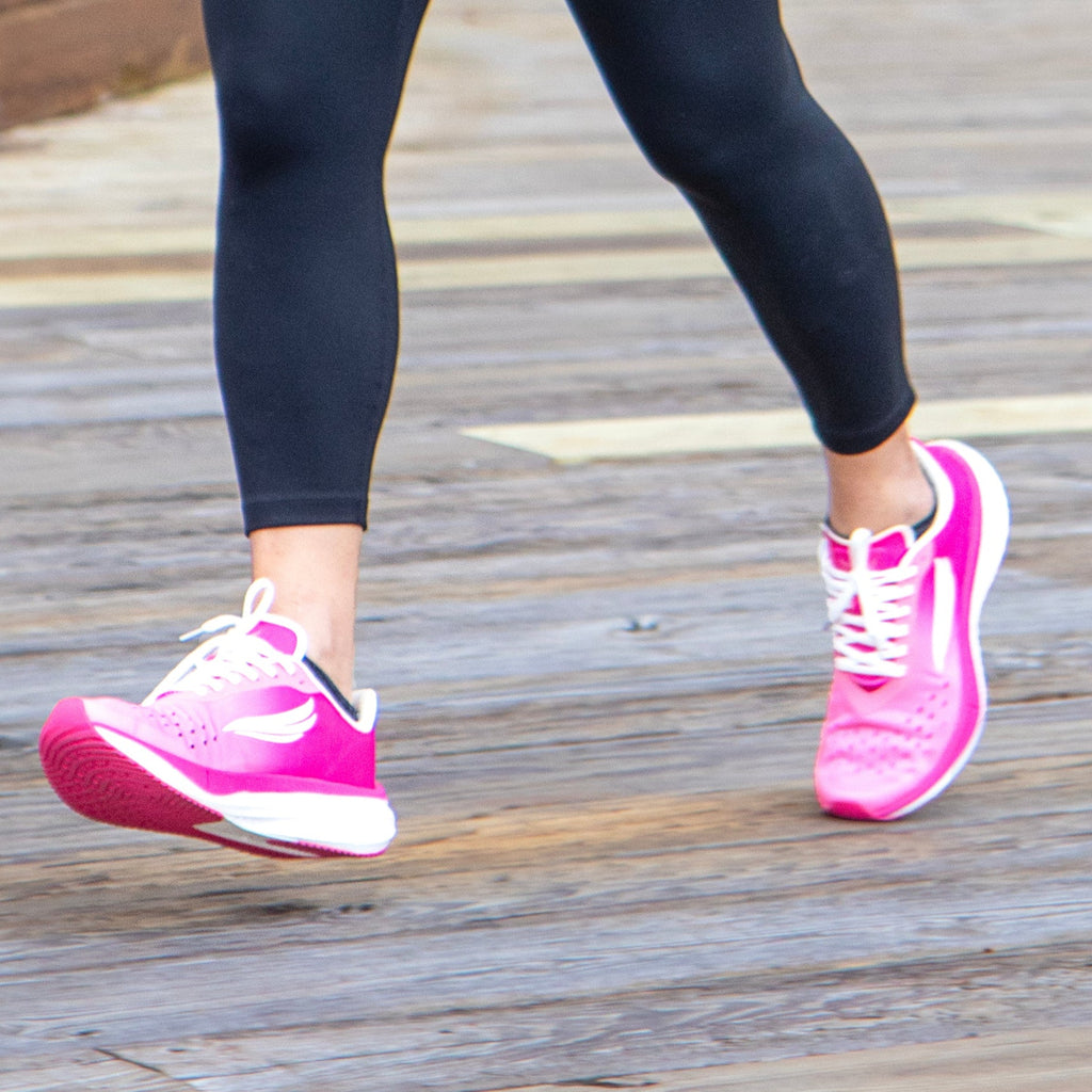 APUS Pink Women Long-Distance Trainer