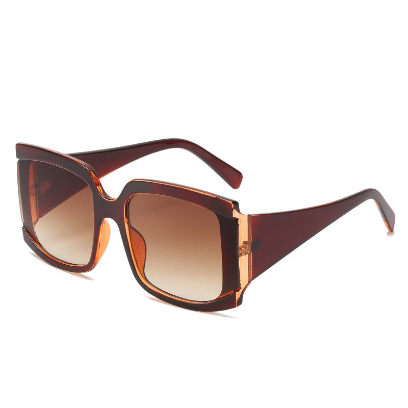 VINTAGE VIBE: Bold Square Oversized Retro Sunglasses