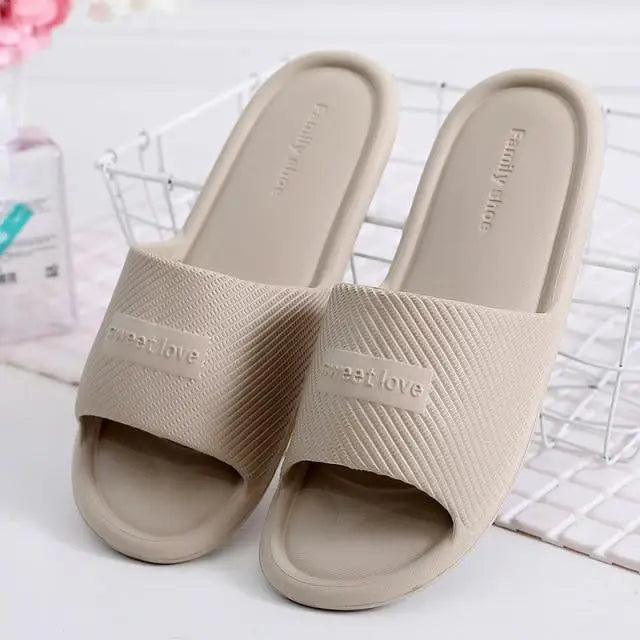 Cool New Slippers Women Summer Flip Flops Indoor Slippers Unique Design House Bathroom Non-slip Soft Flip Flops For Women