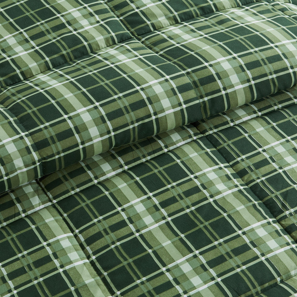 Reversible Christmas Comforter and Sham Set - Holiday / Lodge Odette Collection