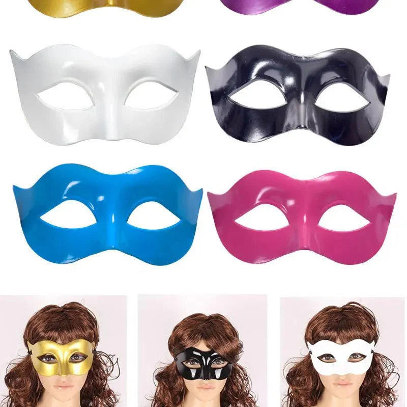 Masquerade Half Face Mask – Elegant Black & White Retro Design