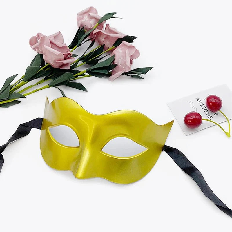Masquerade Half Face Mask – Elegant Black & White Retro Design