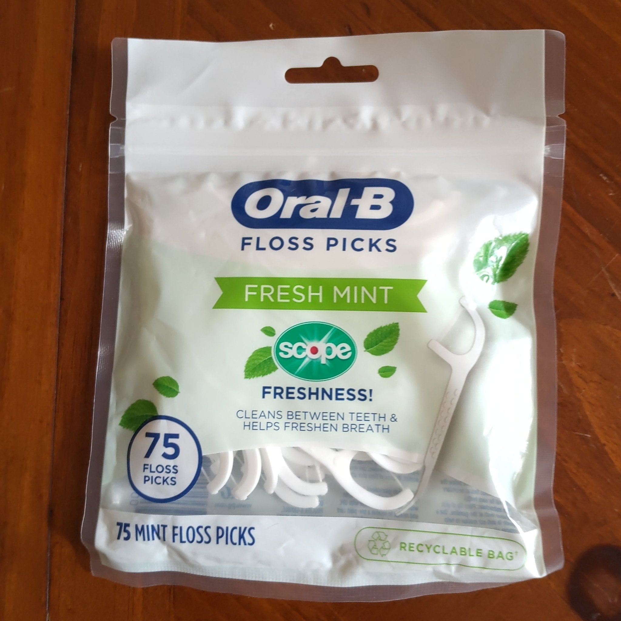 Oral-B Burst of Scope Dental Floss Picks Mint 75 ct