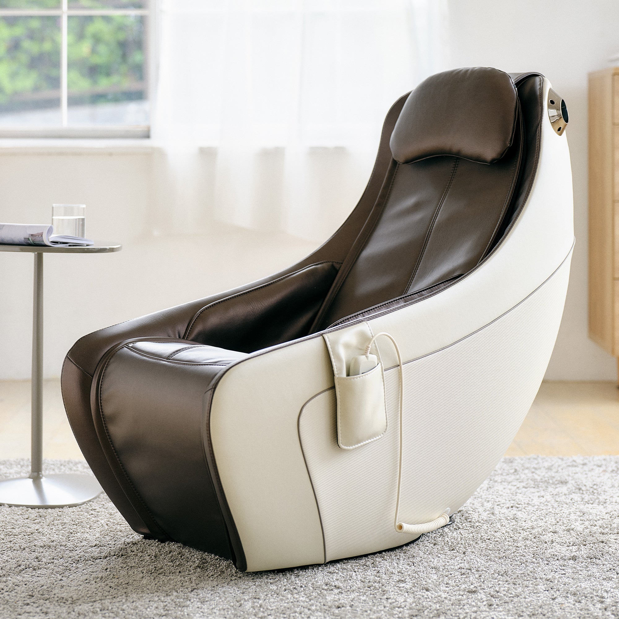 CirC - Premium SL Track Heated Massage Chair