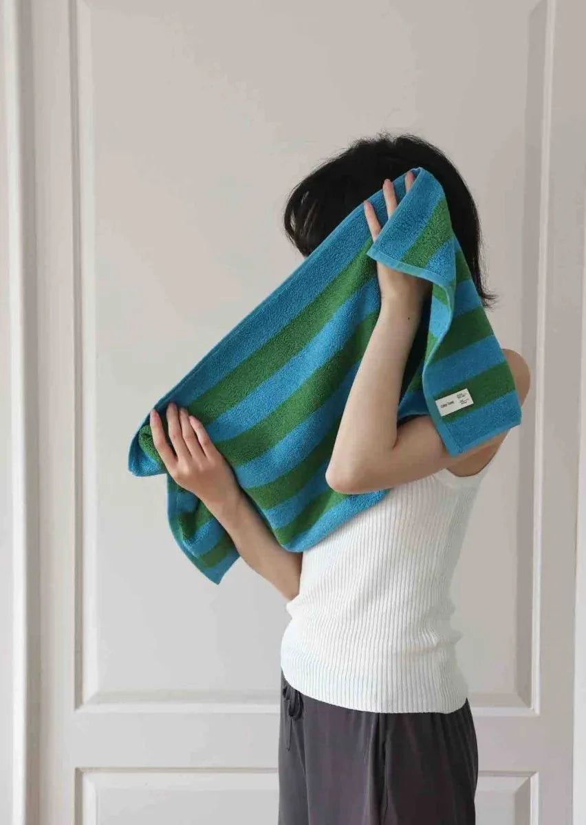 Ultra Soft Absorbent Retro Stripe Bath Towel - 100% Organic Premium