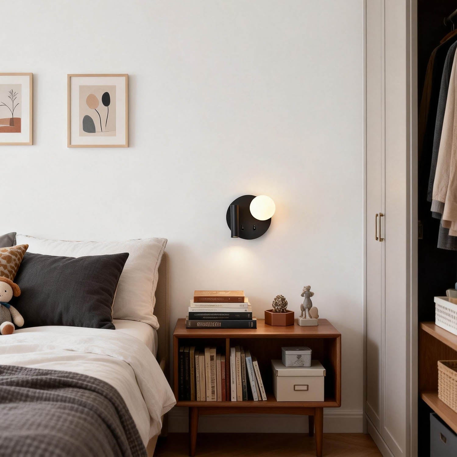 Zyvin Wall Light
